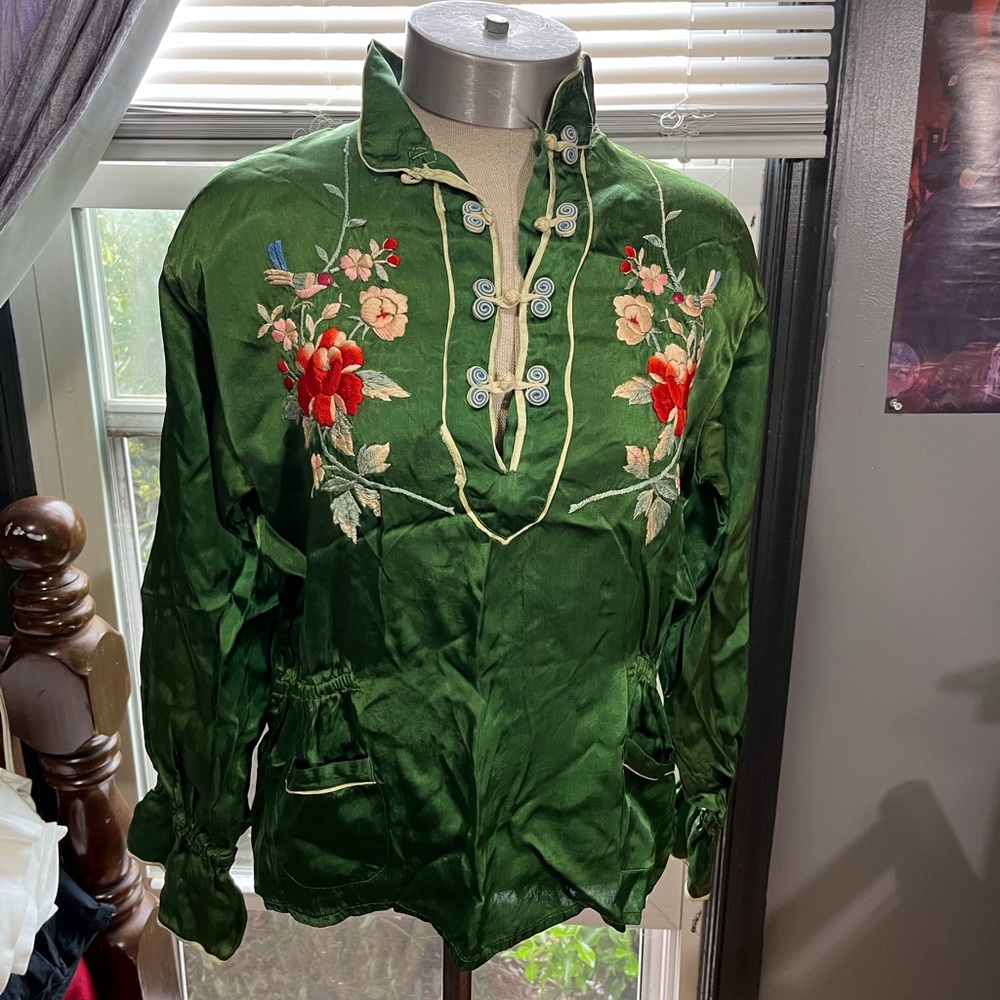 Vintage satin Asian Top